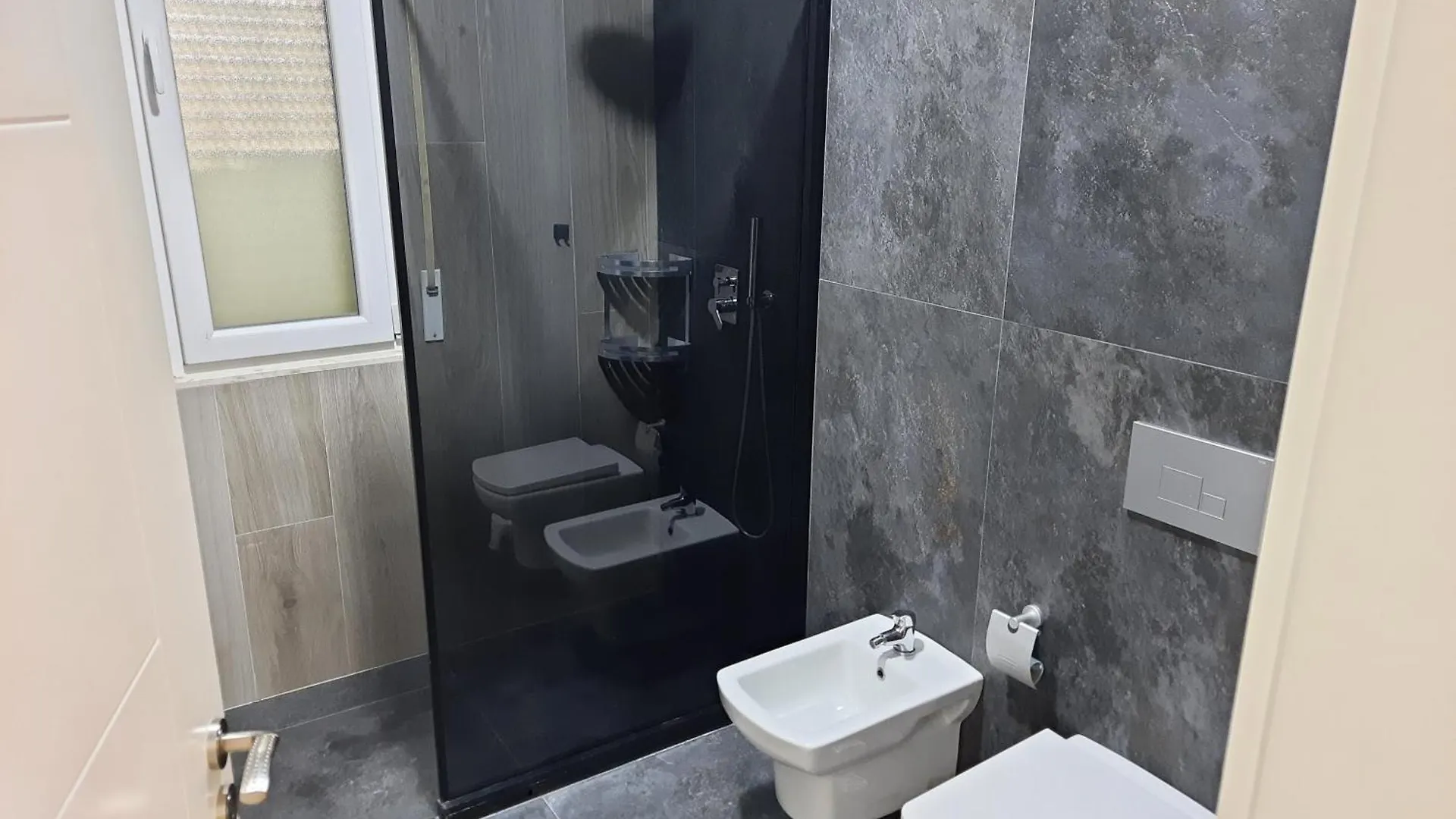 Marco'S Spacious Apartment Tirana